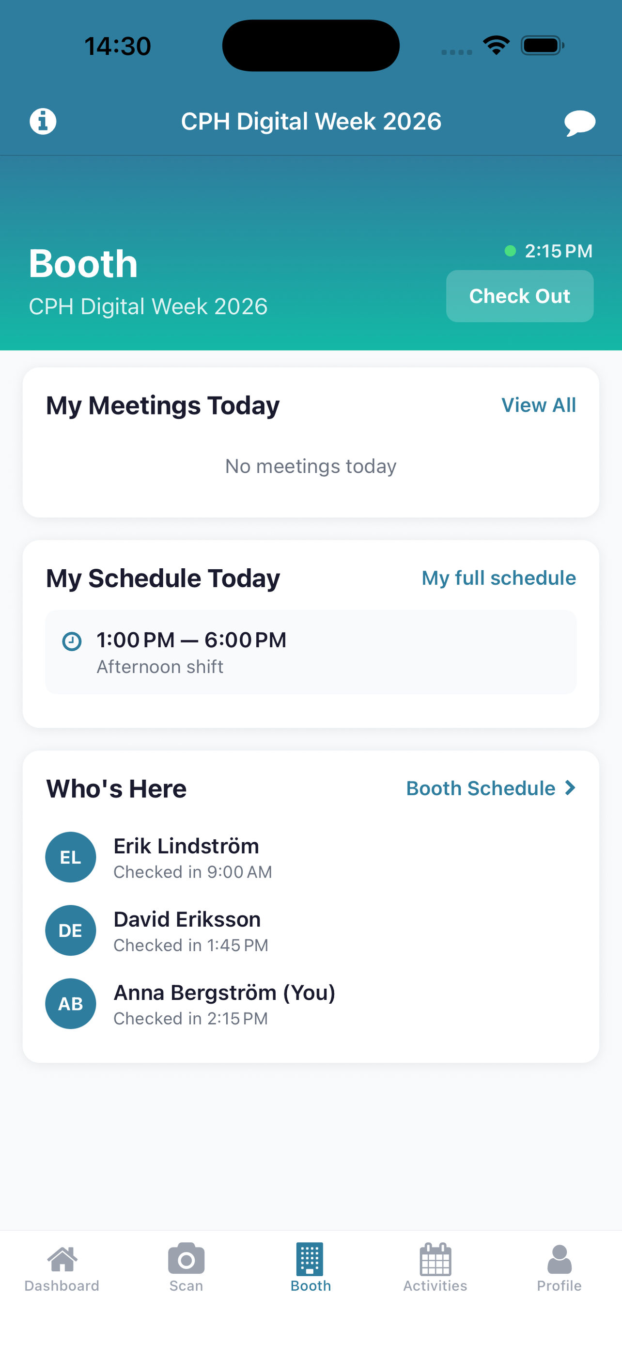 Trade Show Pro booth check-in screen showing staff presence